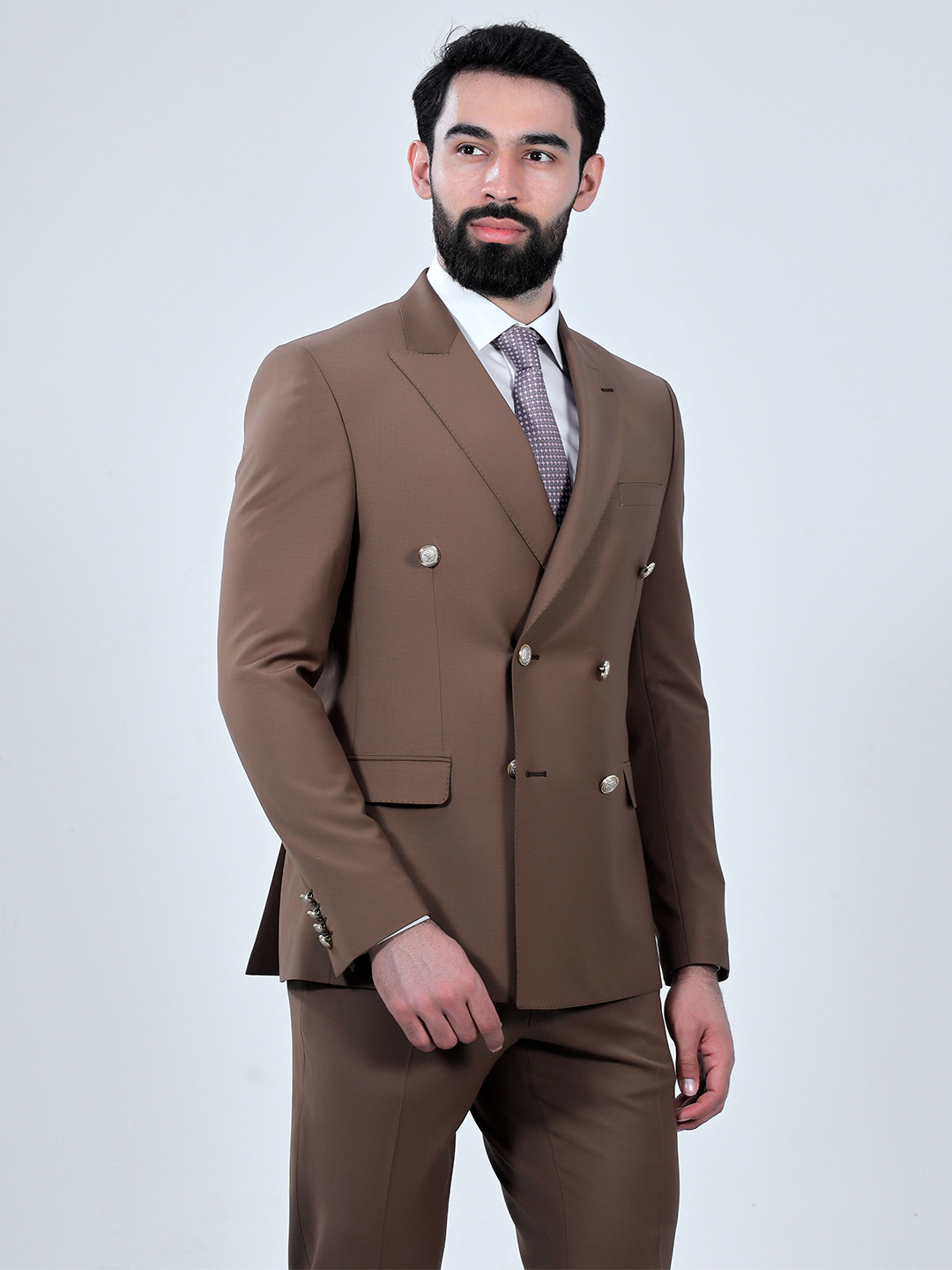 Классические костюмы